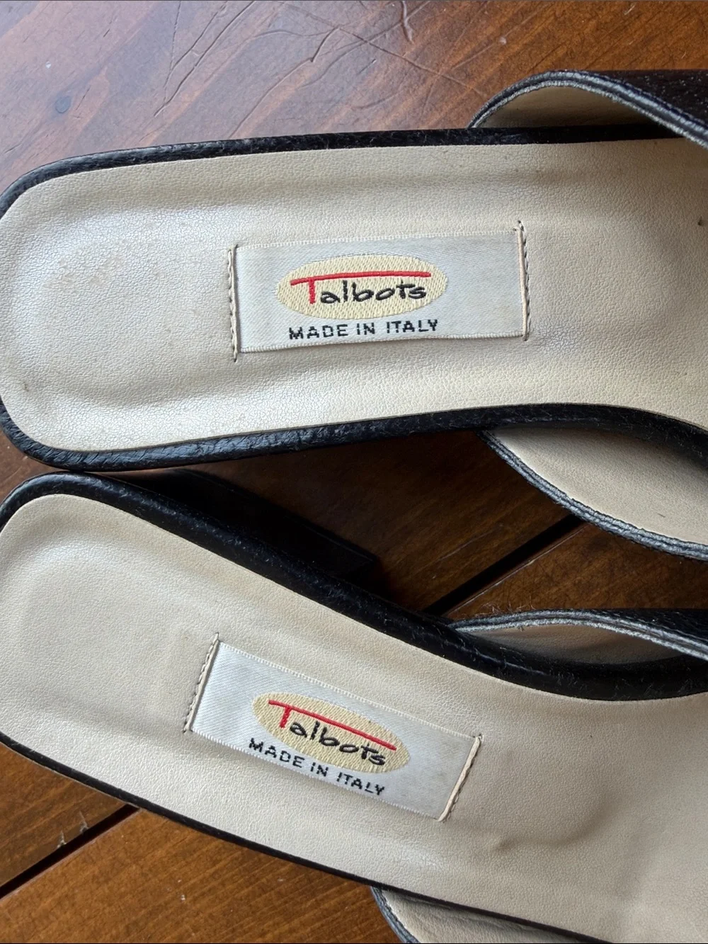 Talbots Black Leather Slide Sandals Sz 7.5 - Picture 2 of 12